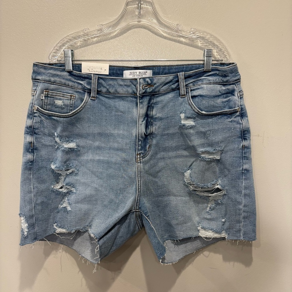 Judy Blue Distressed Cut Off Shorts Women’s Plus Size 3XL NEW - Picture 1 of 10